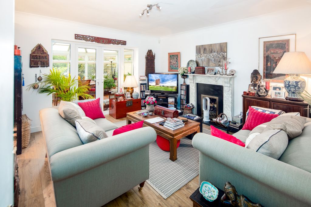 Property photo 3 of 13 Living Room