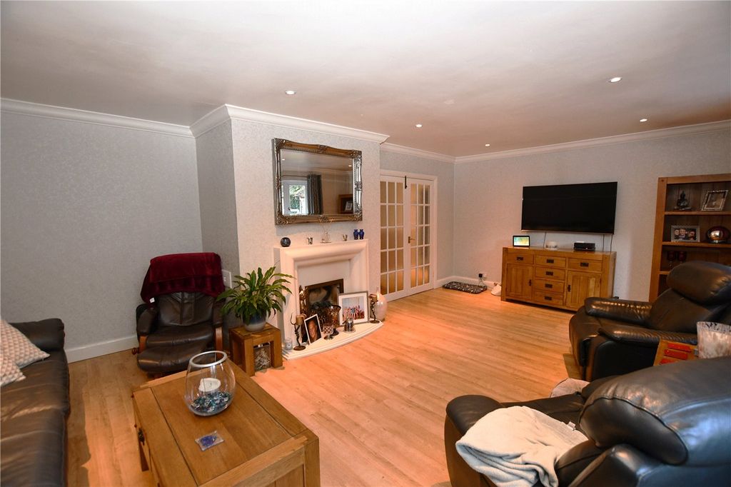 Property photo 3 of 17 Picture No. 13