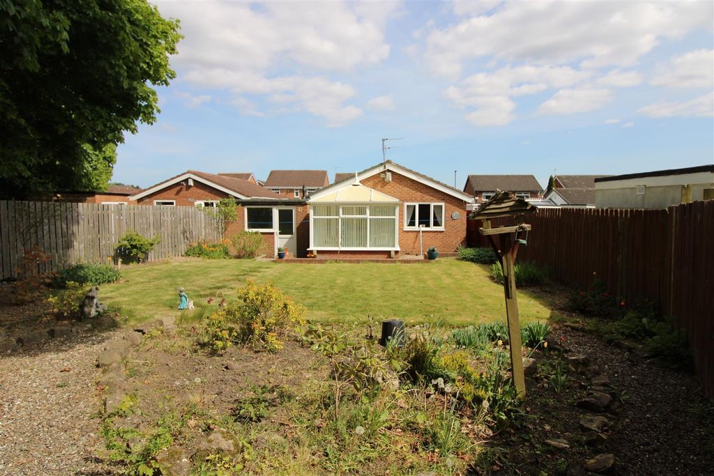 Property photo 3 of 15 C.Gar.Jpg