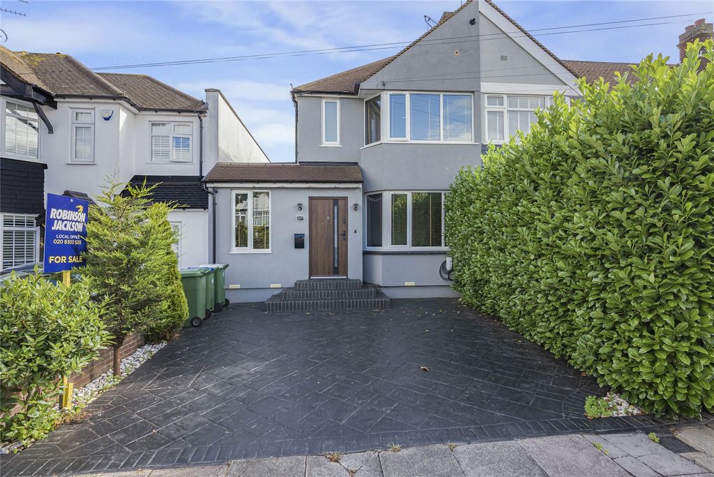 Property photo 1 of 24 External