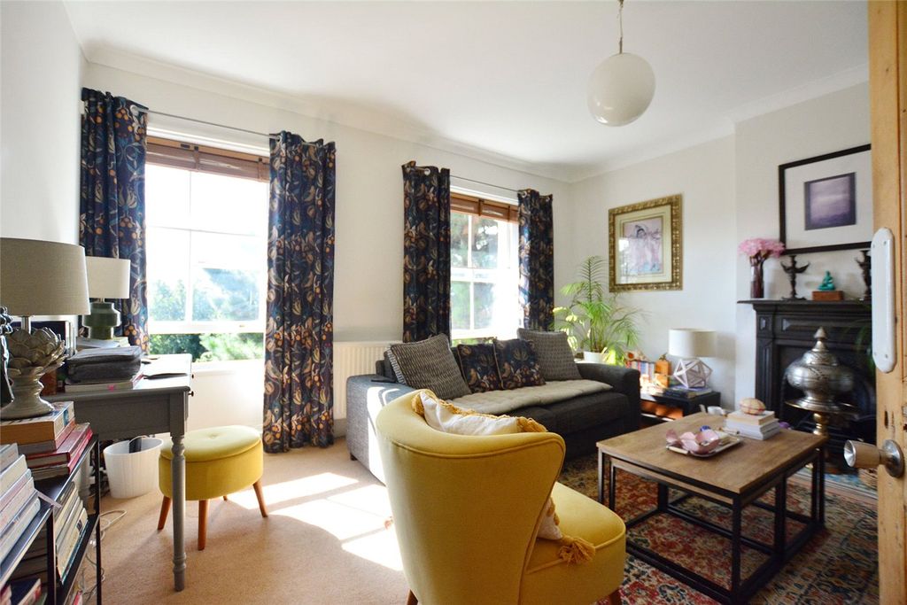 Property photo 1 of 10 Picture No. 24