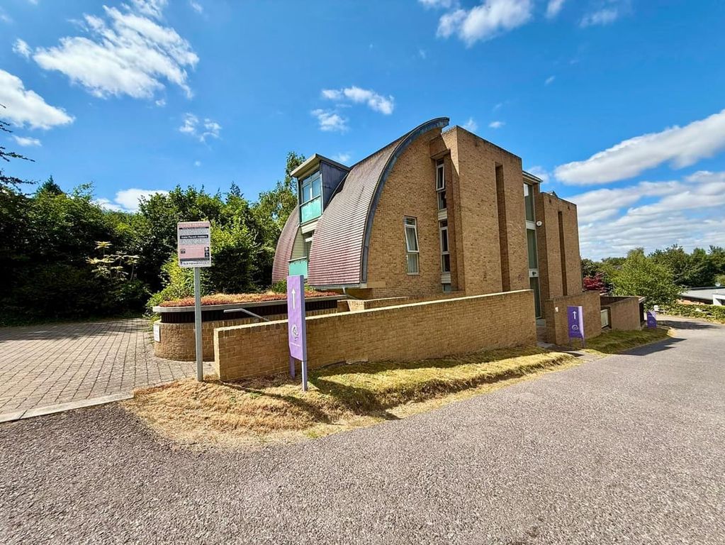 Property photo 2 of 10