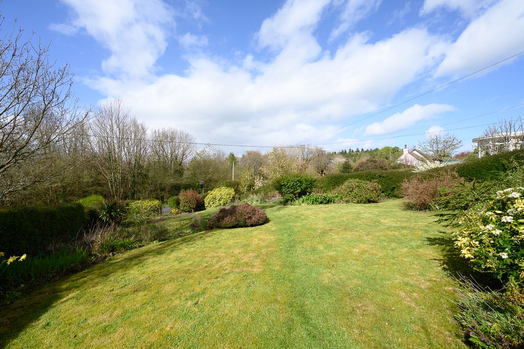 Property photo 2 of 16 Alcombe House-20