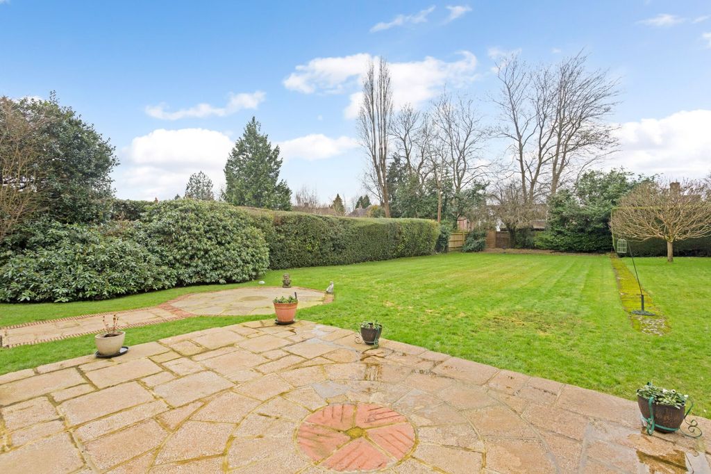 Property photo 2 of 17 Picture No. 27