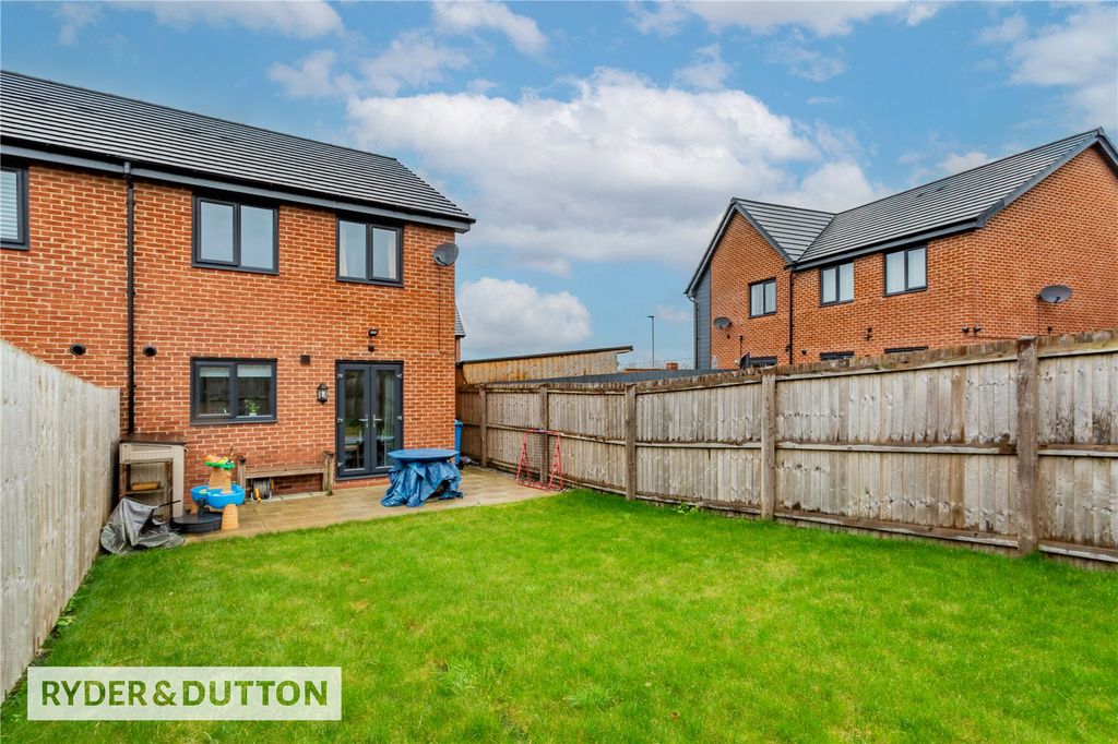 Property photo 2 of 24 Picture No. 21