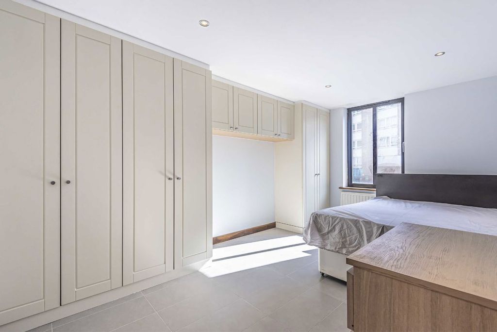 Property photo 3 of 7