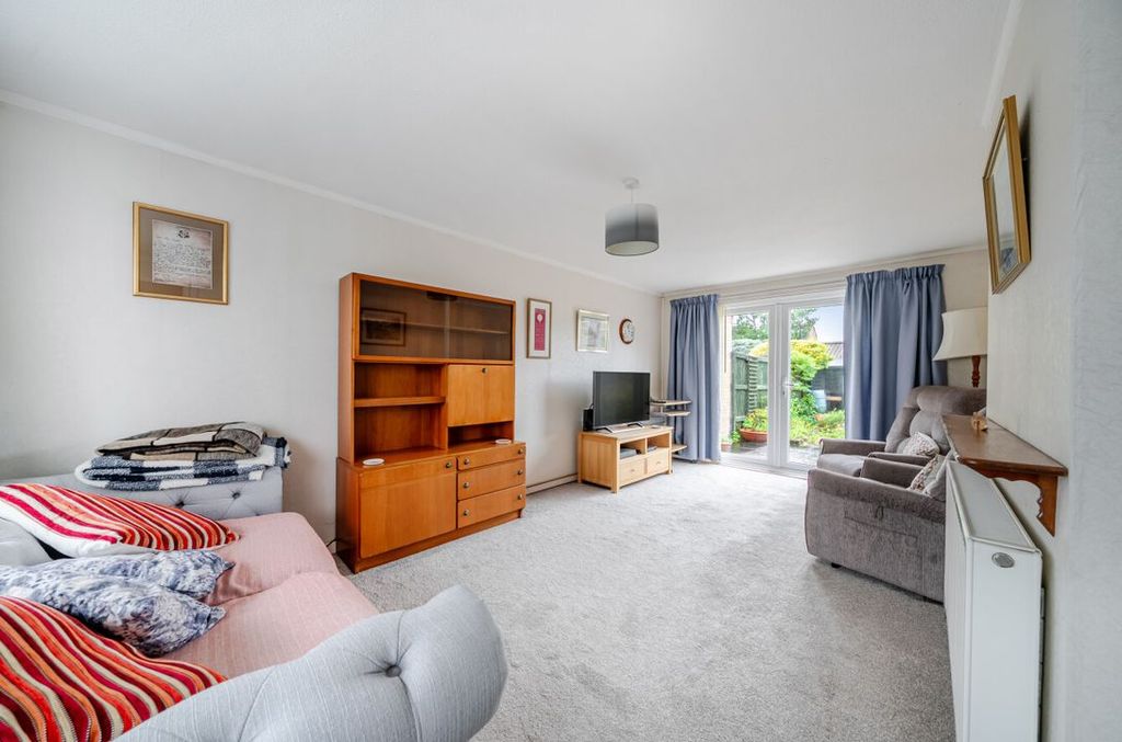 Property photo 2 of 11 16A217cd219c49147131719E92Cf91c8De11