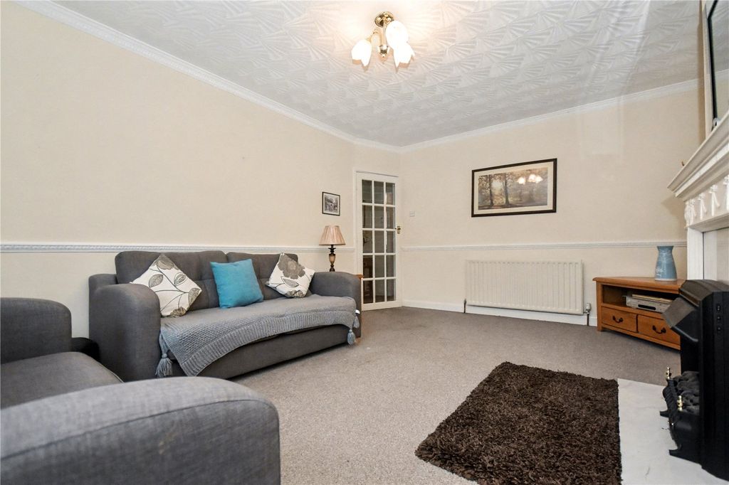 Property photo 3 of 9 Picture No. 20