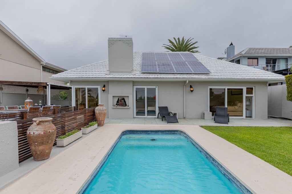 Property photo 1 of 30