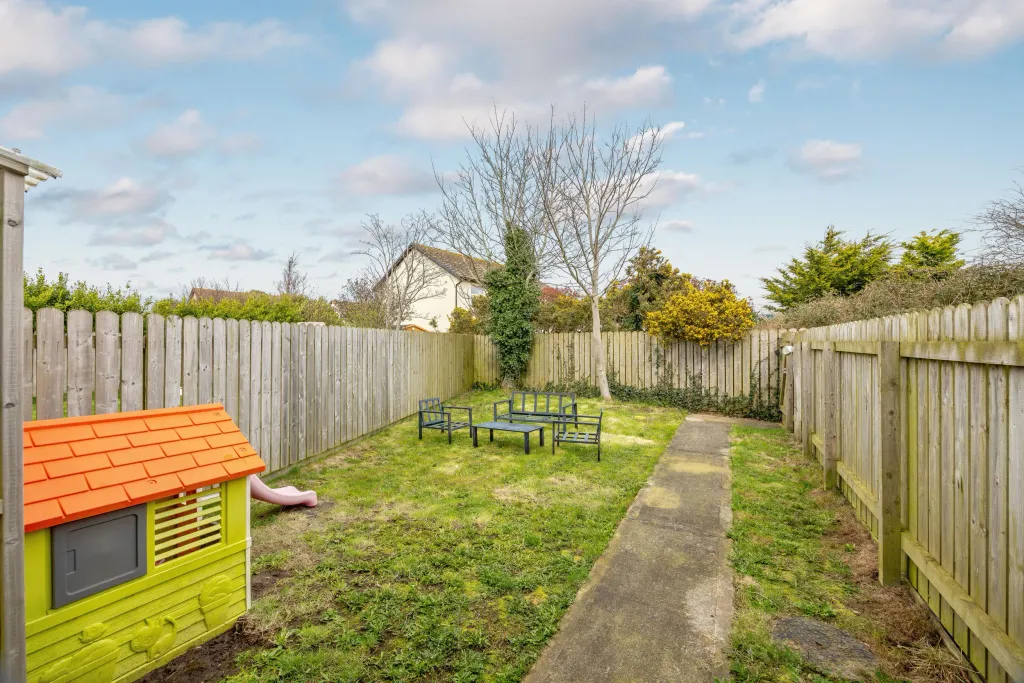 Property photo 2 of 24