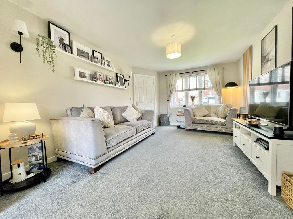 Property photo 2 of 20