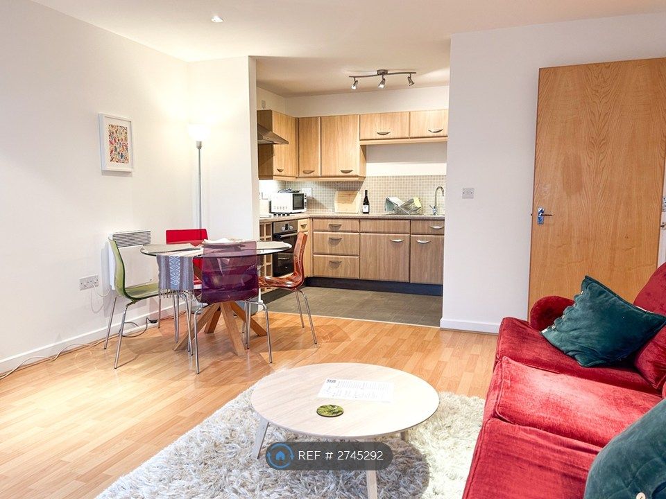 Property photo 2 of 13