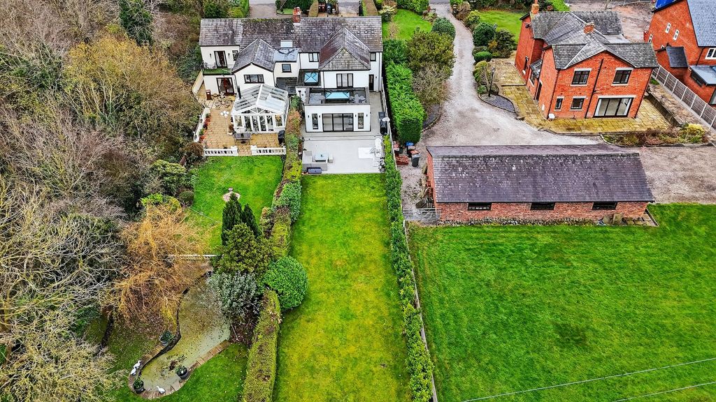 Property photo 2 of 48