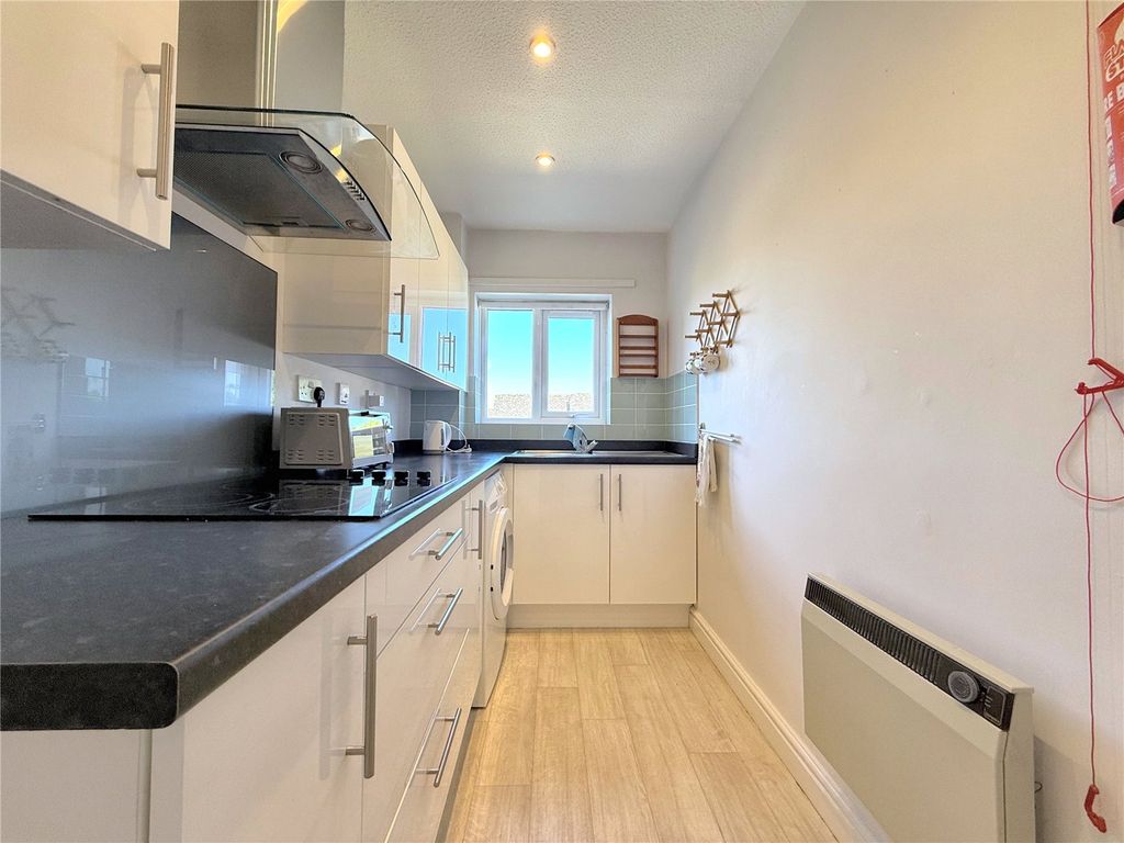 Property photo 2 of 13 Picture No. 05