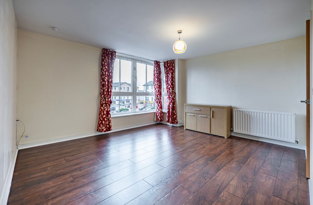 Property photo 3 of 27