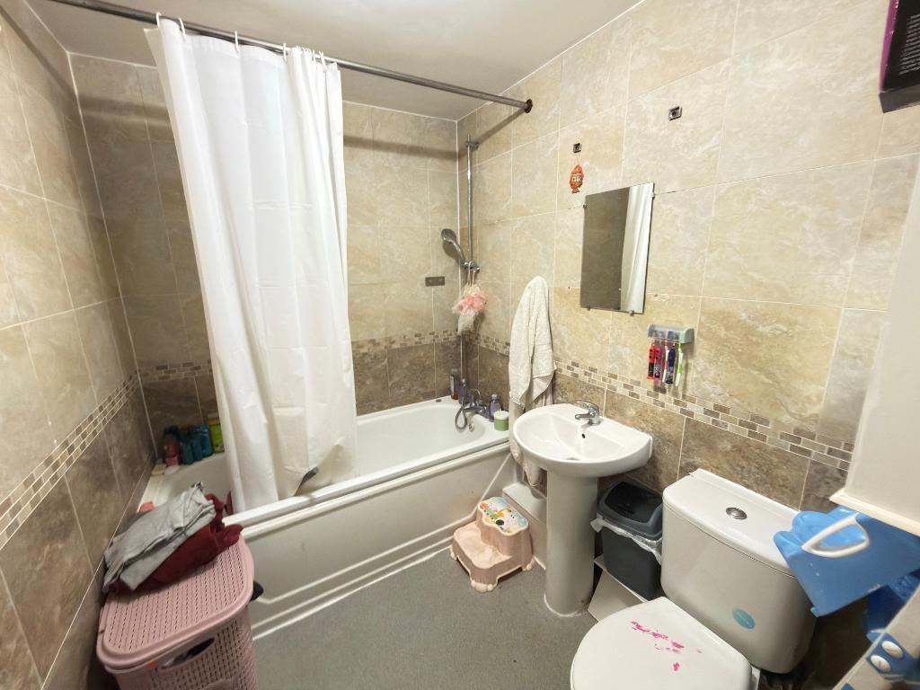 Property photo 3 of 6