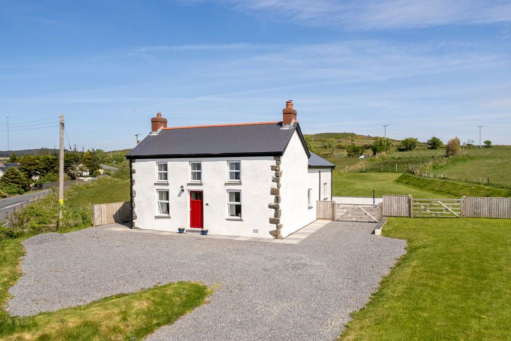 Property photo 3 of 23