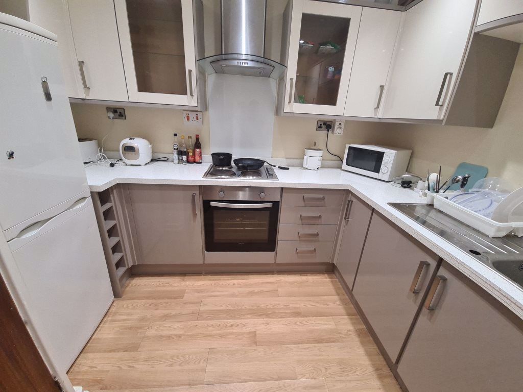 Property photo 3 of 5 Modern Fitted Kitchen With Integrated Oven, Hob An...