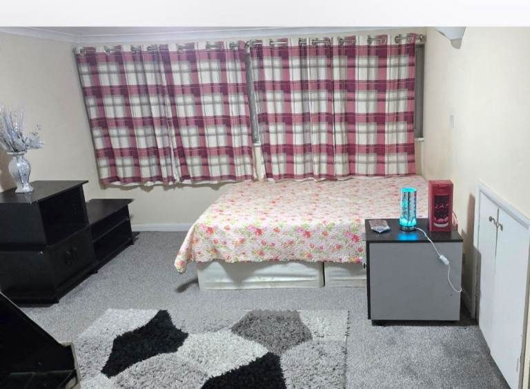 Property photo 1 of 1