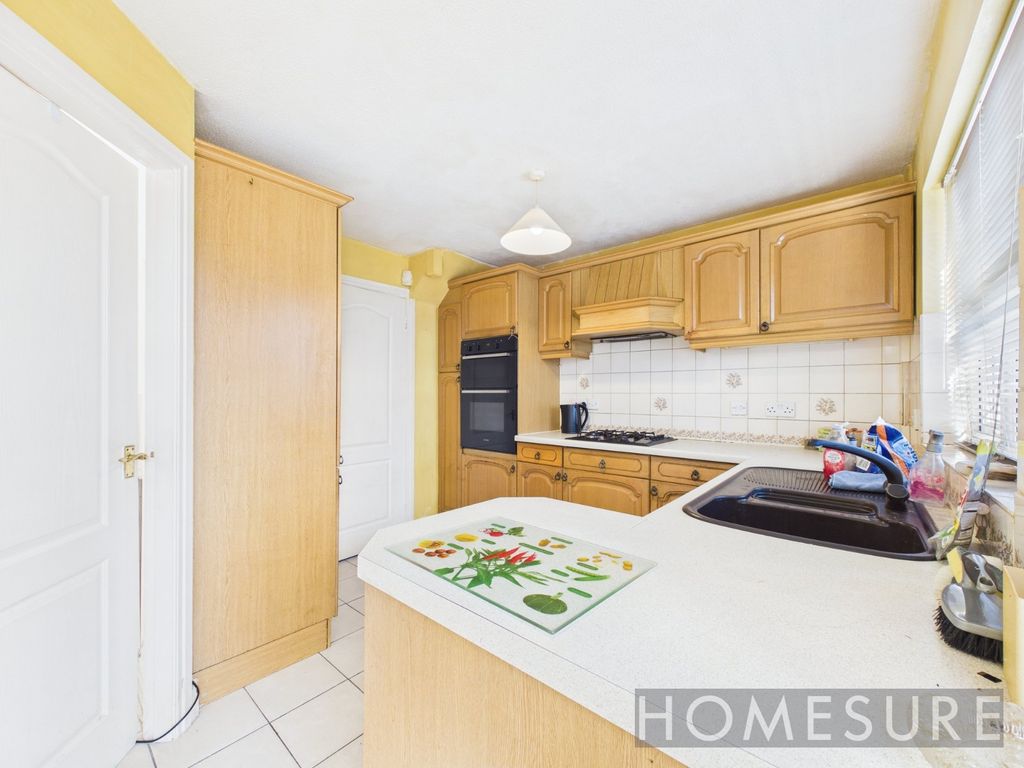 Property photo 3 of 21 Picture No. 18