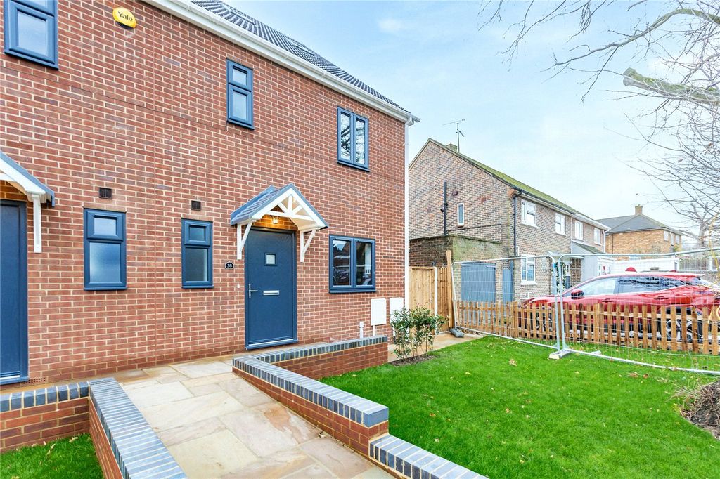 Property photo 1 of 15 Front