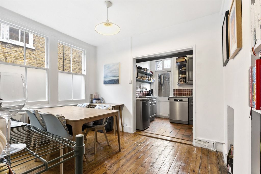 Property photo 3 of 8 Picture No. 02