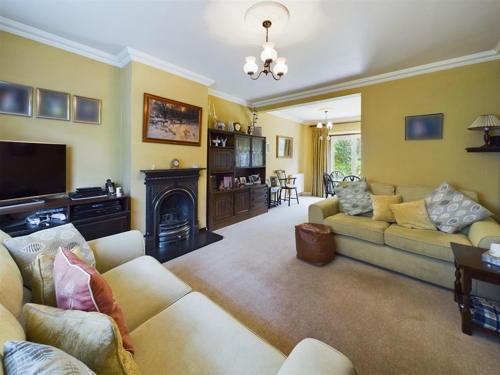 Property photo 2 of 19