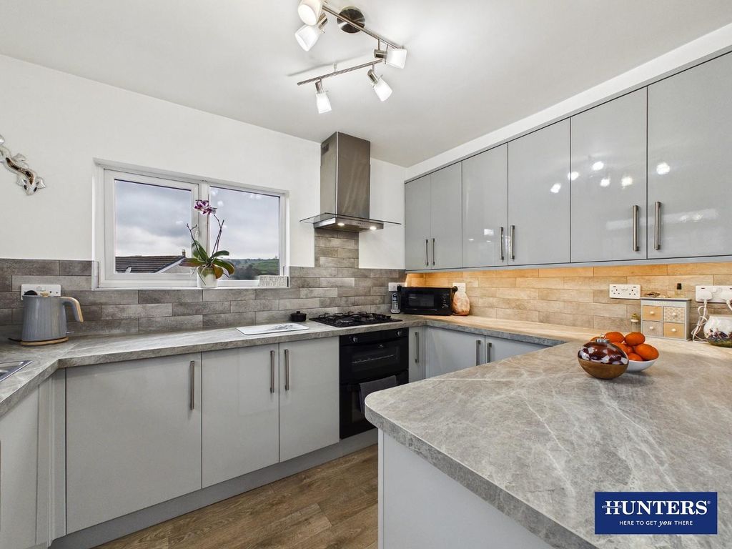 Property photo 3 of 29 Kitchen/Diner