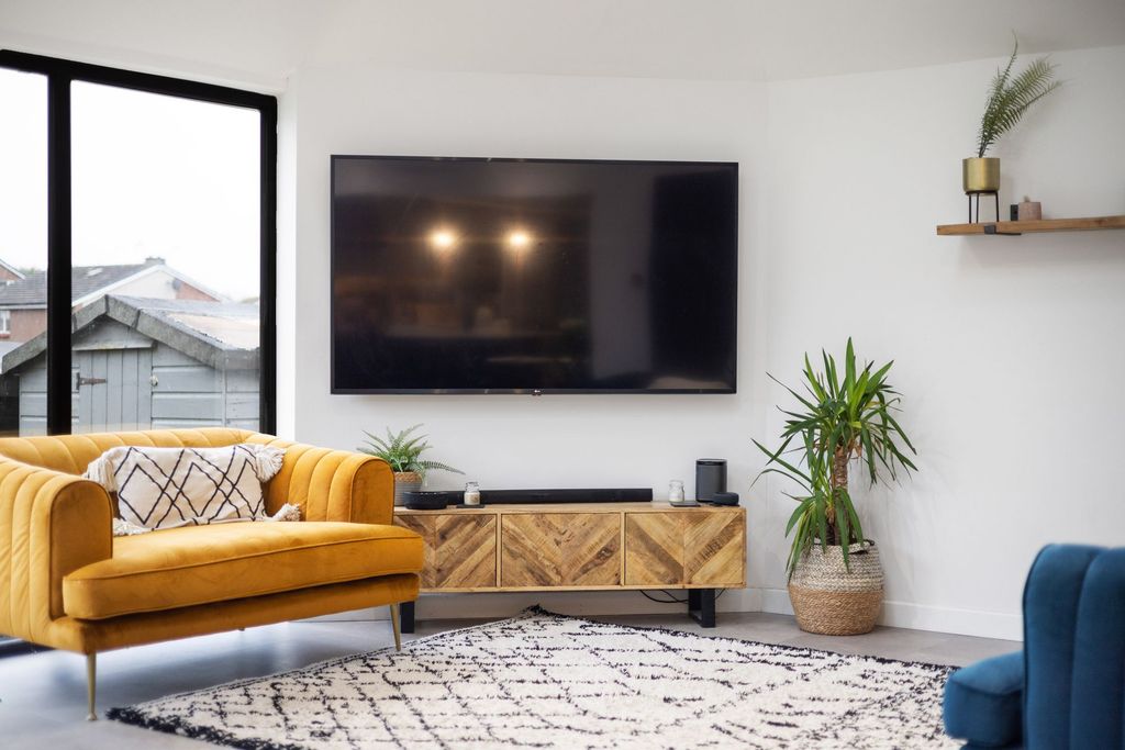 Property photo 3 of 53