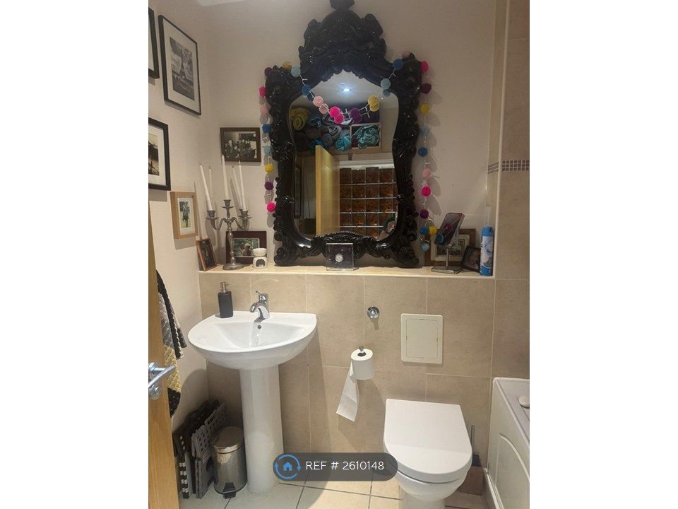 Property photo 3 of 14