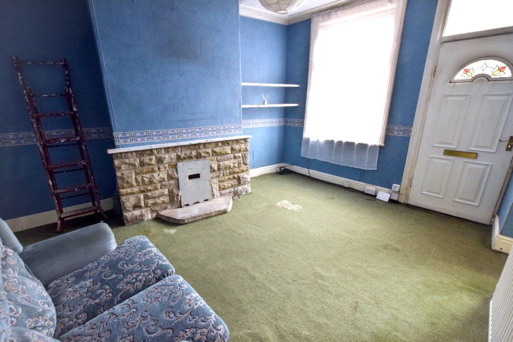 Property photo 2 of 10 Lounge