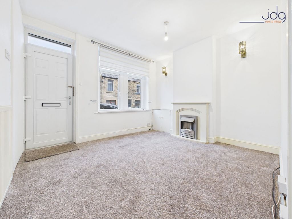 Property photo 2 of 9 Lounge