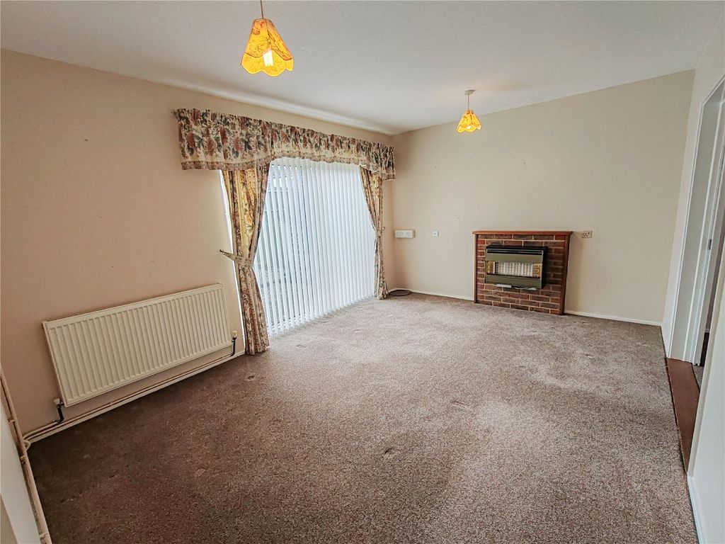 Property photo 2 of 8 Living Room
