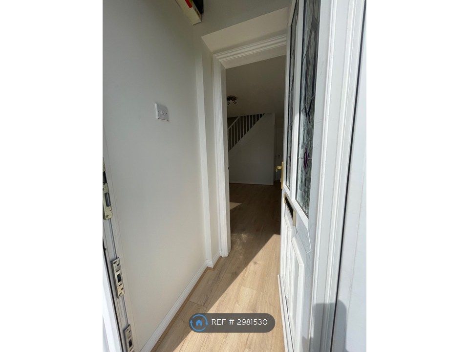 Property photo 2 of 13 Entrance