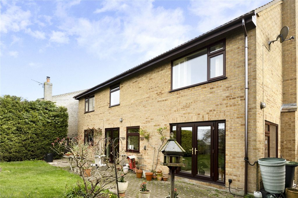 Property photo 2 of 22 Picture No. 24