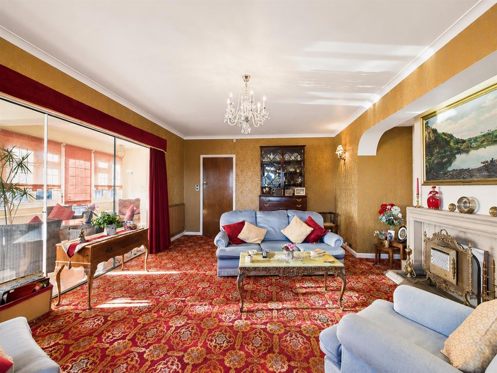 Property photo 2 of 22 Sitting_Room.Png