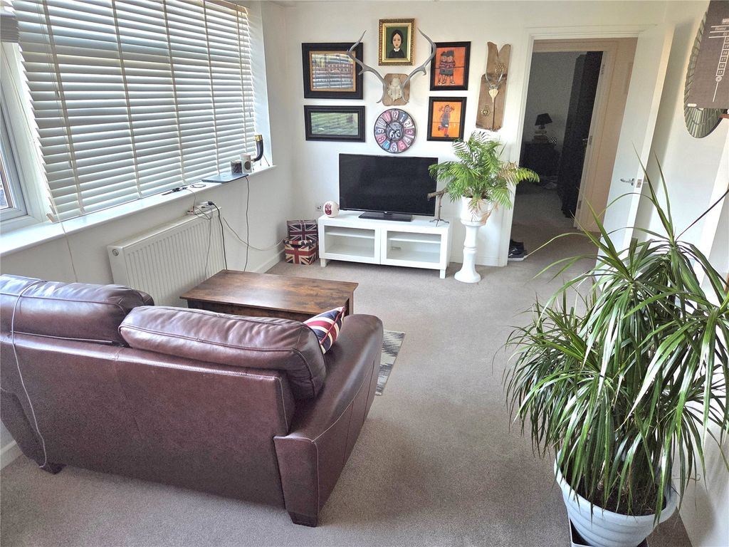 Property photo 3 of 14 Picture No. 04
