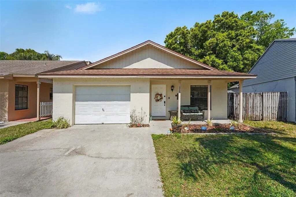 Property photo 1 of 20