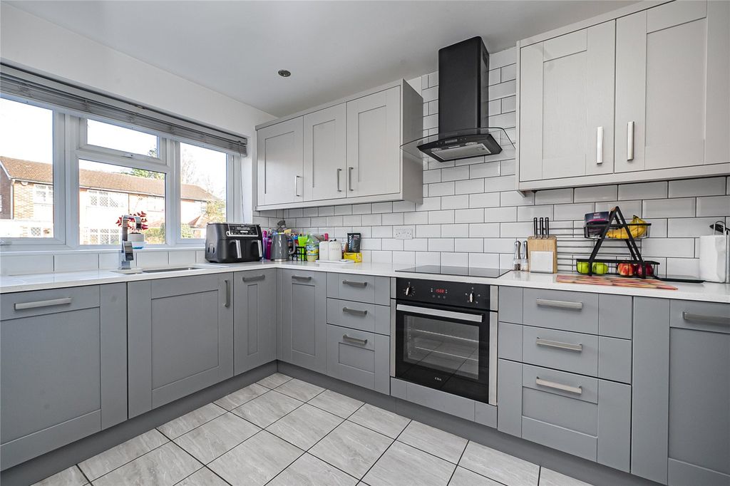 Property photo 2 of 19 Picture No. 08