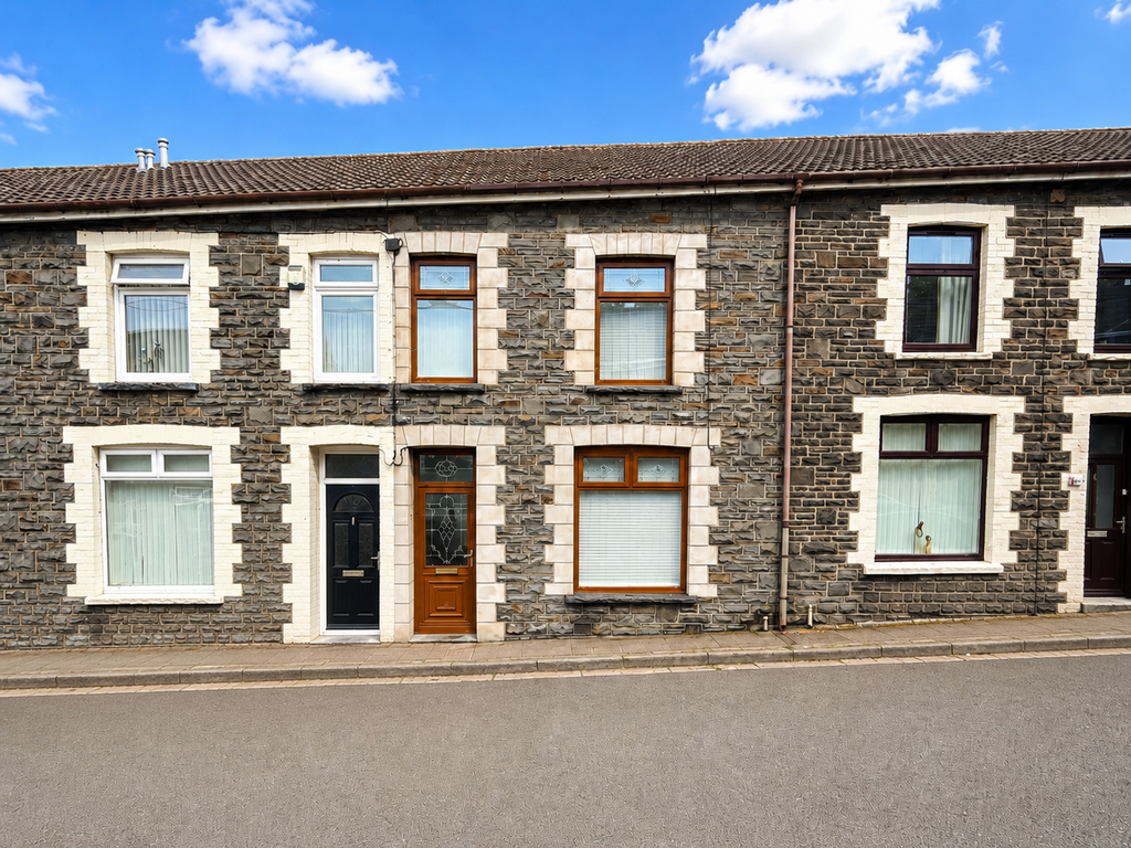 Property photo 1 of 18 2Dfbf43D-185C-48Df-9F5C-Db8Ea56F3208
