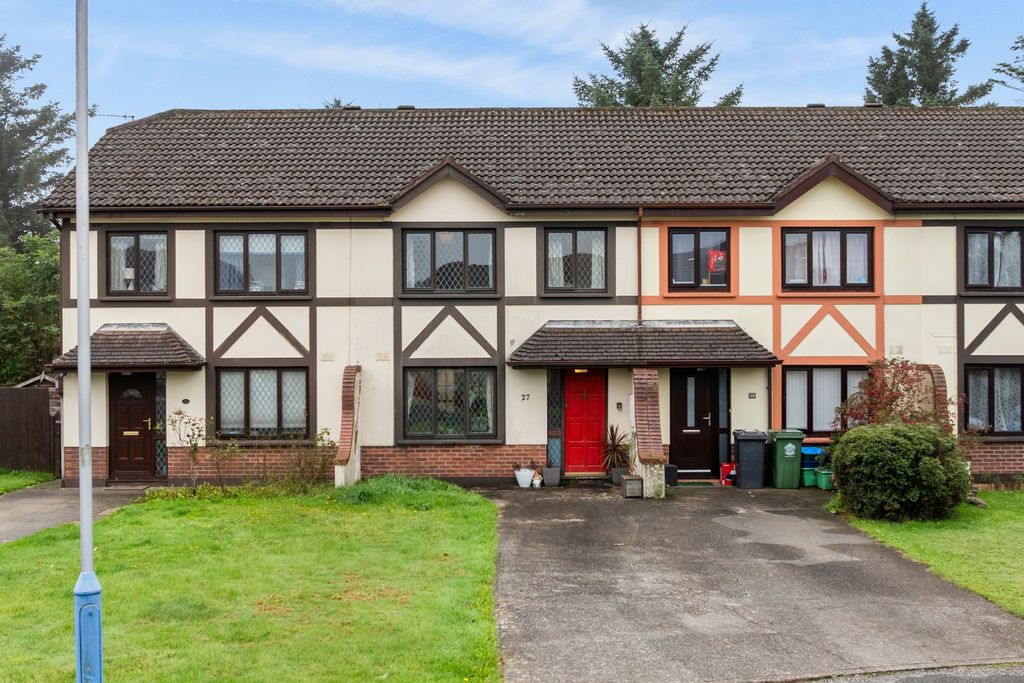 Property photo 1 of 16 27 Farmhill Meadows