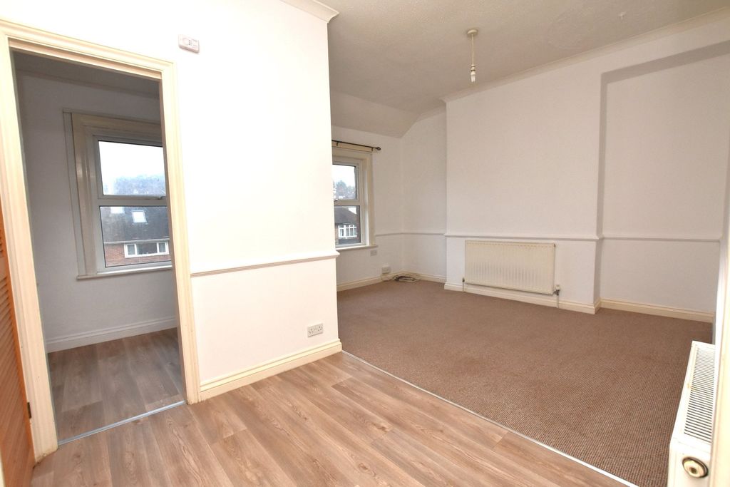 Property photo 3 of 8 Picture No. 31