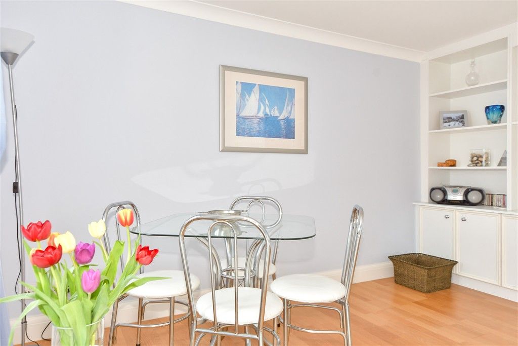 Property photo 3 of 10 Internal Lifestyle Photograph