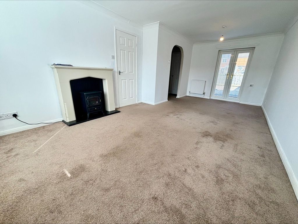 Property photo 3 of 10 Photograph 3