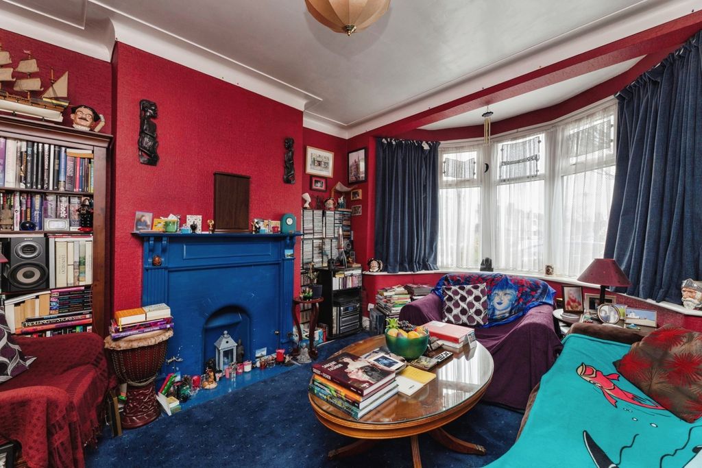 Property photo 2 of 18 Pbox-Img.Jpg