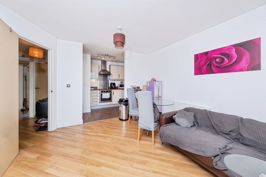 Property photo 2 of 16 Pbox-Img.Jpg