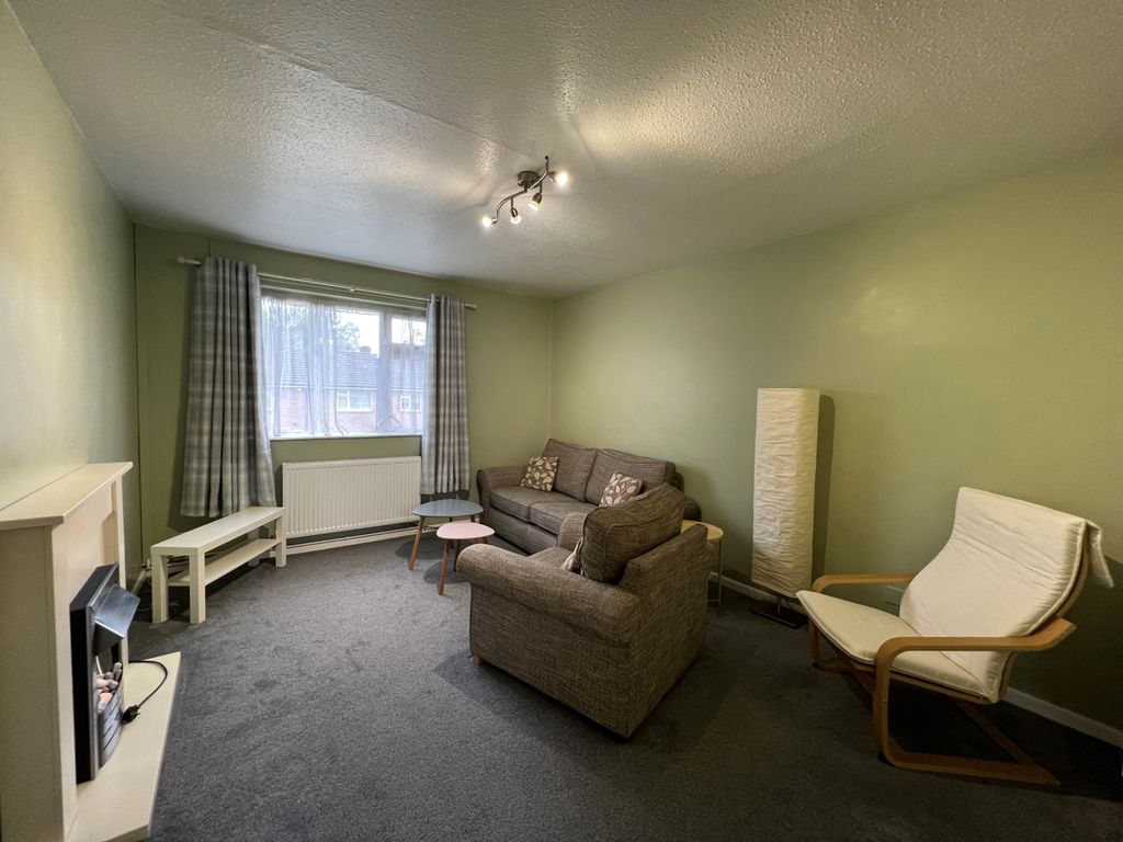Property photo 3 of 28
