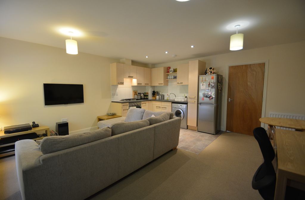 Property photo 3 of 13