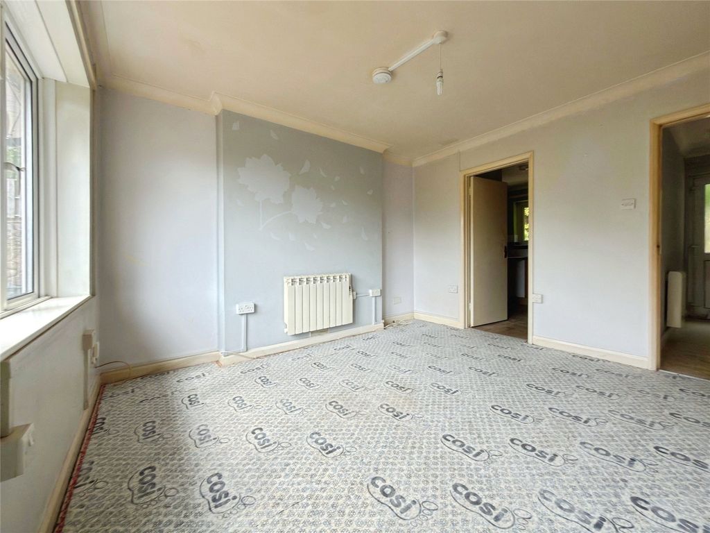 Property photo 3 of 15 Picture No. 04