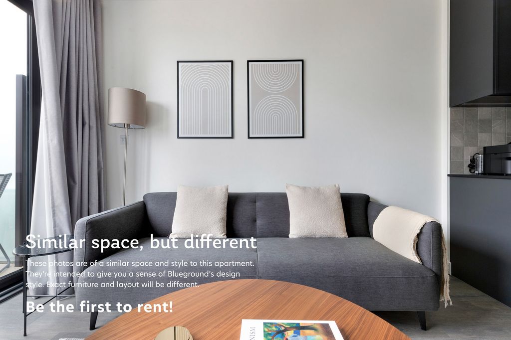 Property photo 3 of 19 Living Room